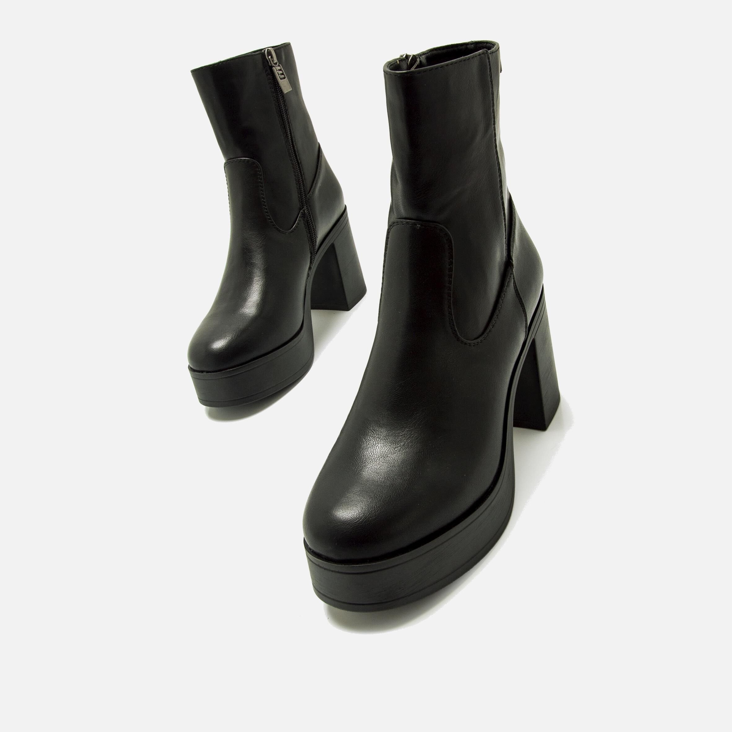 Topshop grilling Military Flat Ankle
